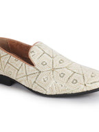 Men Cream Traditional Ethnic Juttis and Mojaris for Wedding | Handcrafted Embroidered Velvet Loafers | Gold Embroidery Prom Slip-On Shoes