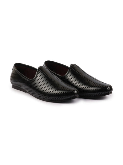 ethnic shoes for men