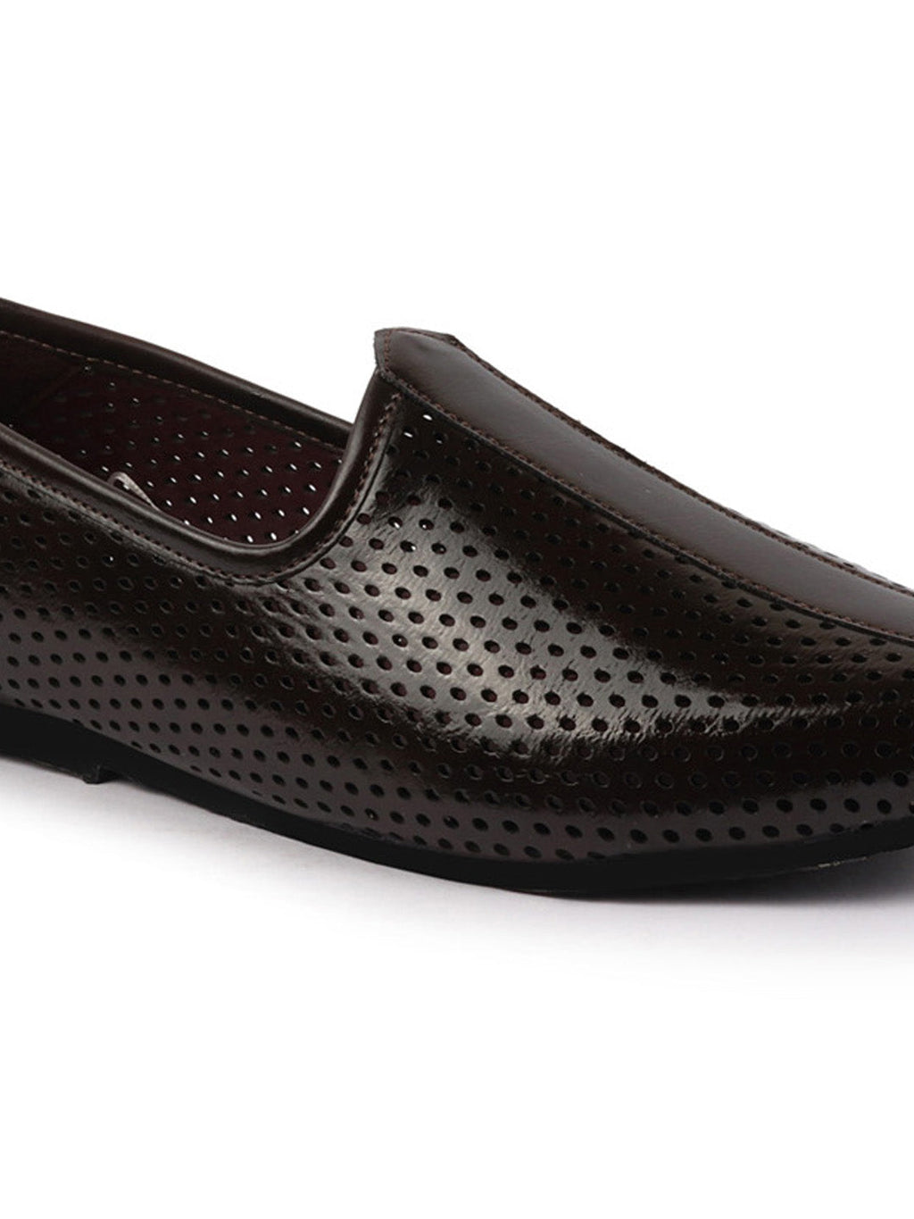traditional shoes for men