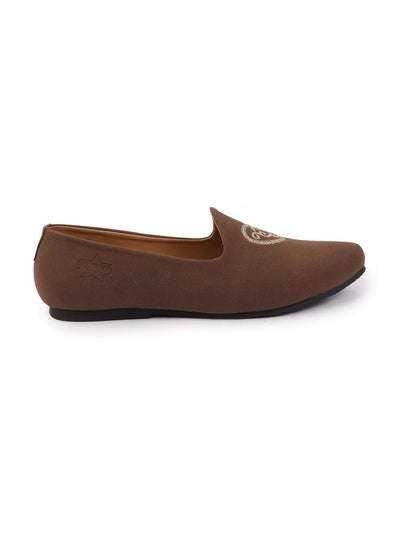 Shop Men Brown Traditional Ethnic Embroidered Design Velvet Slip On Juttis & Mojaris For Party|Wedding|Festival Online.