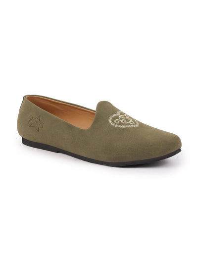 Shop Men Olive Traditional Ethnic Embroidered Design Velvet Slip On Juttis & Mojaris For Party|Wedding|Festival Online.