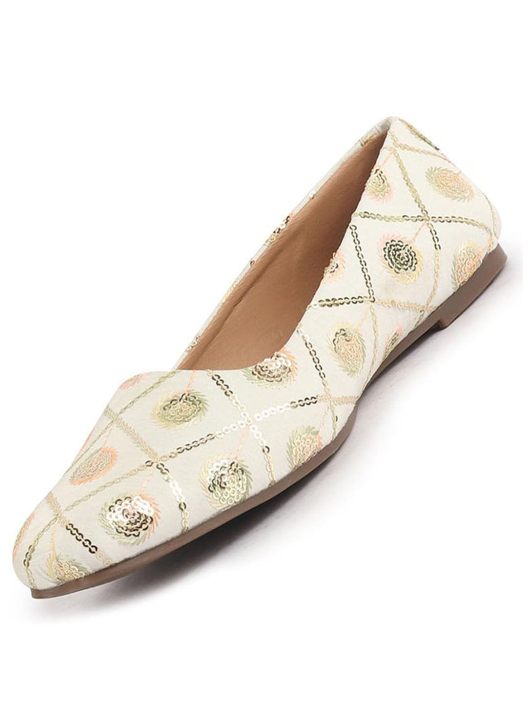ethnic footwear for women