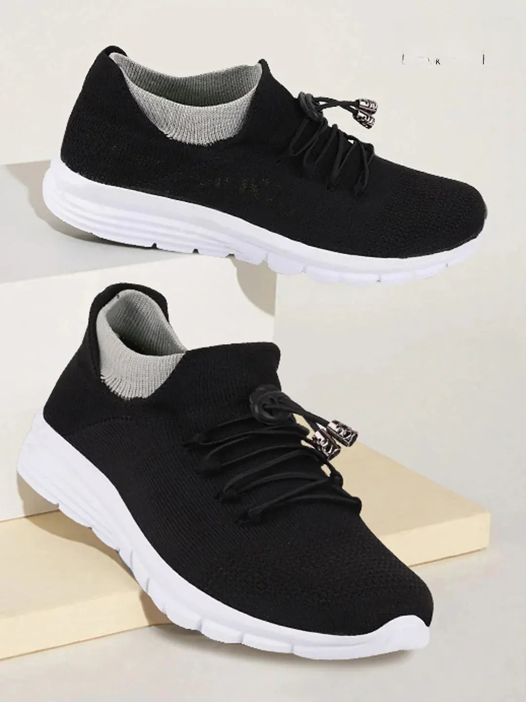Men Black Sports Lace-Up Walking Shoes - Main Image