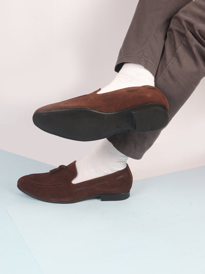 Shop Men Brown Suede Leather Casual Tassel Loafer Shoes Online.