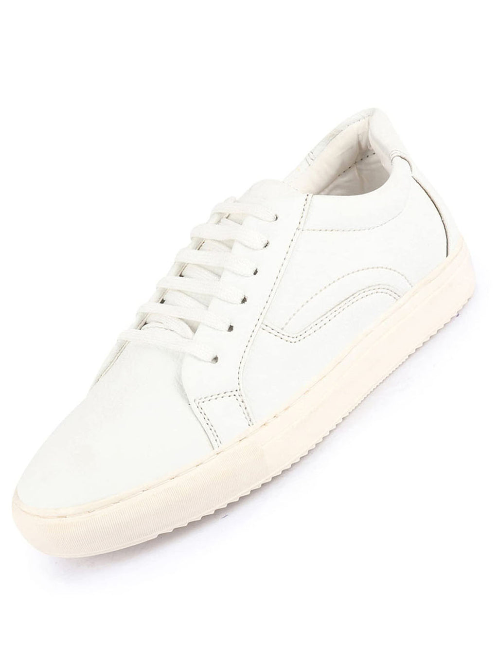 Shop Men White Modern Classic Trending Outdoor Casual Fashion Outfit Sneakers Shoes Online.