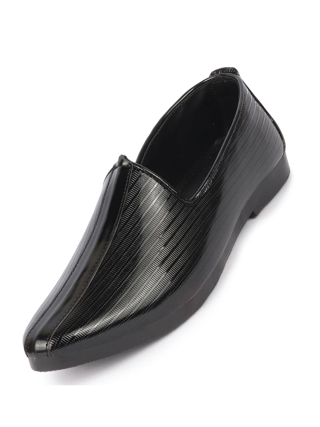 Shop Men Black Glossy Shine Textured Design Wedding Festive Ethnic Slip On Jutis and Mojaris Online.