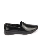 Shop Men Black Glossy Shine Textured Design Wedding Festive Ethnic Slip On Jutis and Mojaris Online.