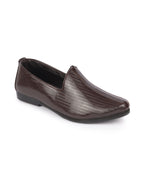 Shop Men Brown Glossy Shine Textured Design Wedding Festive Ethnic Slip On Jutis and Mojaris Online.
