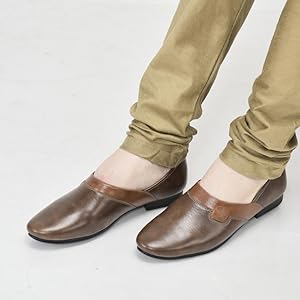 Men White Wedding Party Evening Ethnic Colorblocked Slip On Juttis and Mojaris