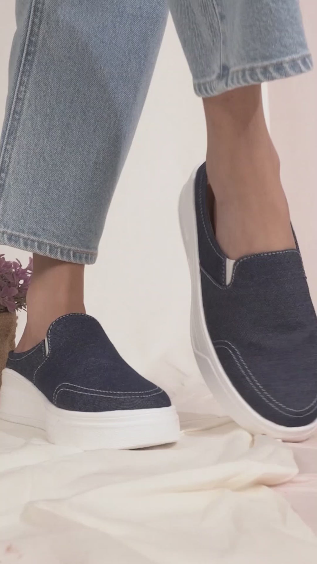 Women Grey Fashion Classic Stitched Upper Denim Open Back Slip On Height Enhancer Casual Shoes