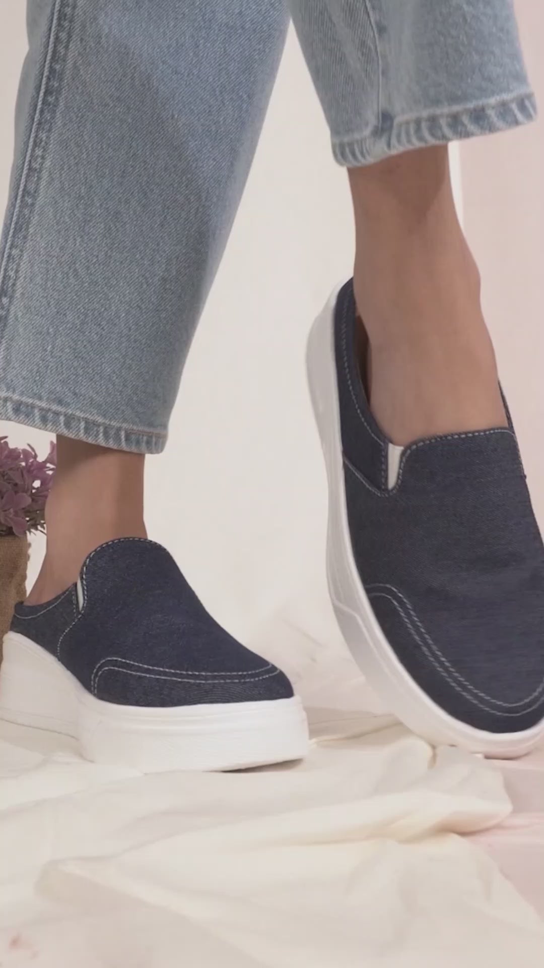 Women Grey Fashion Classic Stitched Upper Denim Open Back Slip On Height Enhancer Casual Shoes