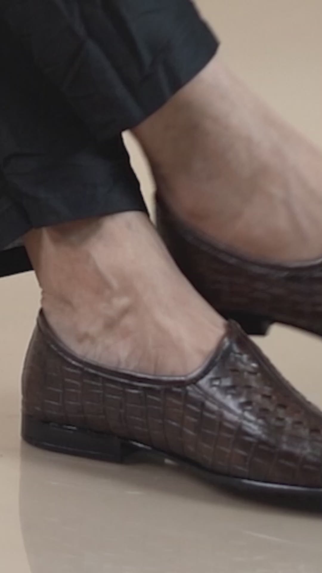 Men Tan Textured Ethnic Round Toe Juttis and Mojaris for Wedding|Festive Slip-On For Kurtas|Pathani Kurta Slip On Shoes