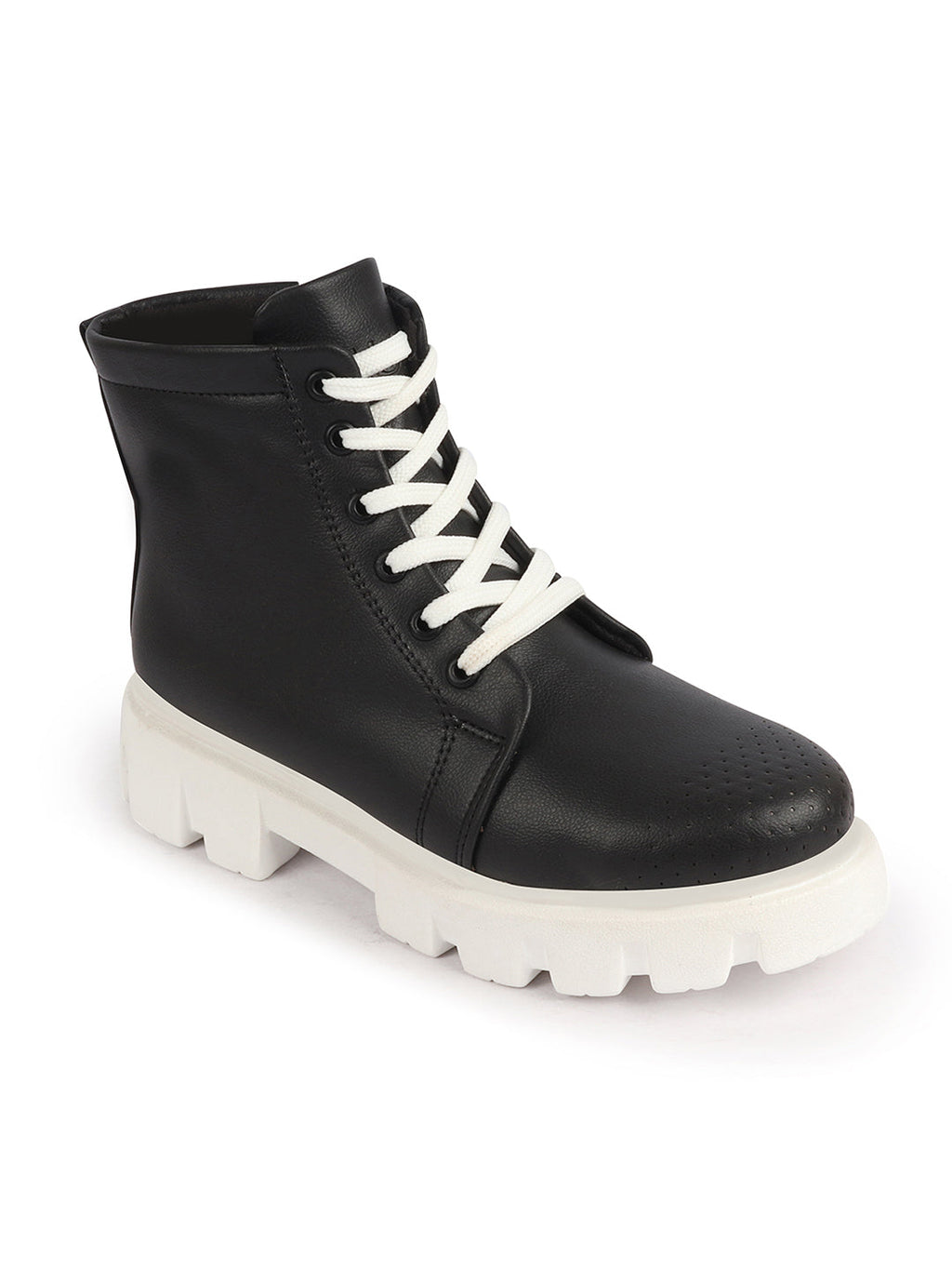 Shop Women Black Outdoor Winter High Top Chunky Lace Up Casual Boots Online.