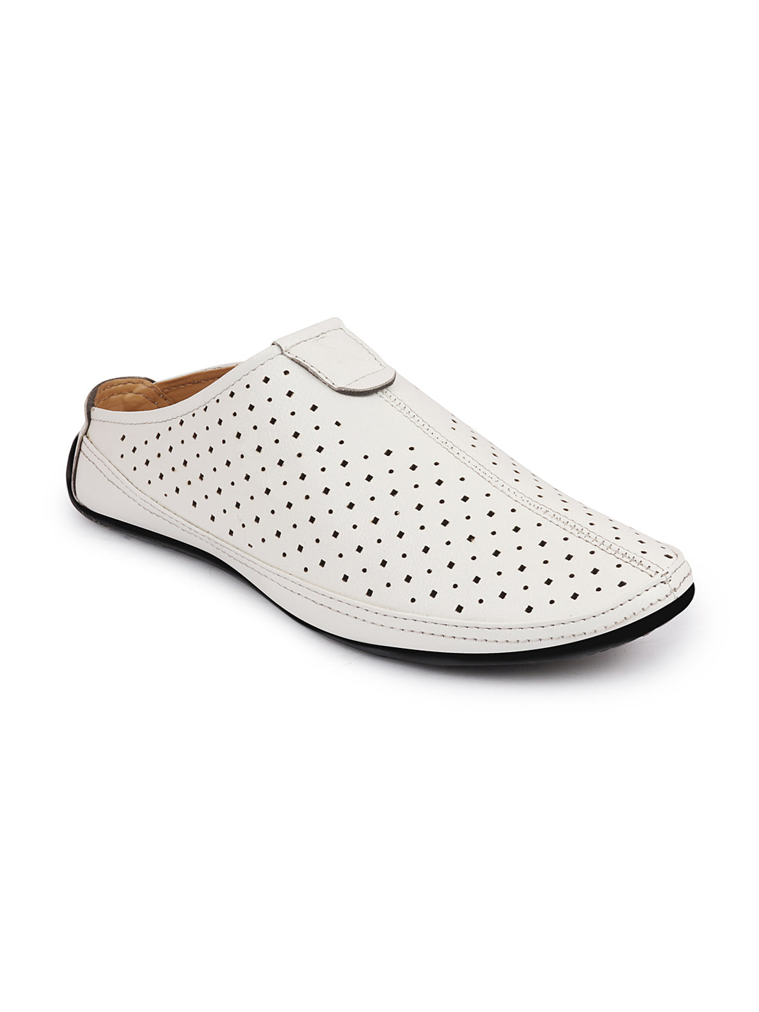 Shop Men White Ethnic Wedding Party Back Open Slip On Juttis and Mojaris Online.