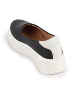 womens walking shoes