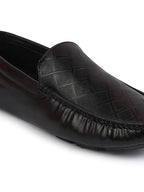 Shop Men Black Textured Design Casual Classic Slip On Driving Loafer and Moccasins Online.