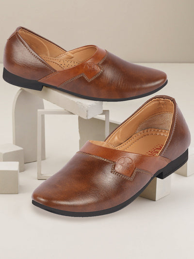 ethnic footwear for men