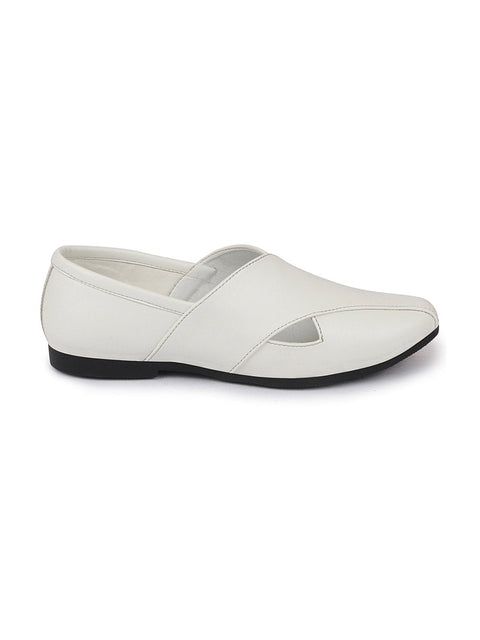 Shop Men Ethnic White Criss Cross Slip On Juttis and Mojaris Online.