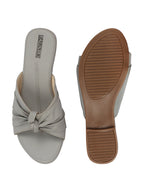 flats women