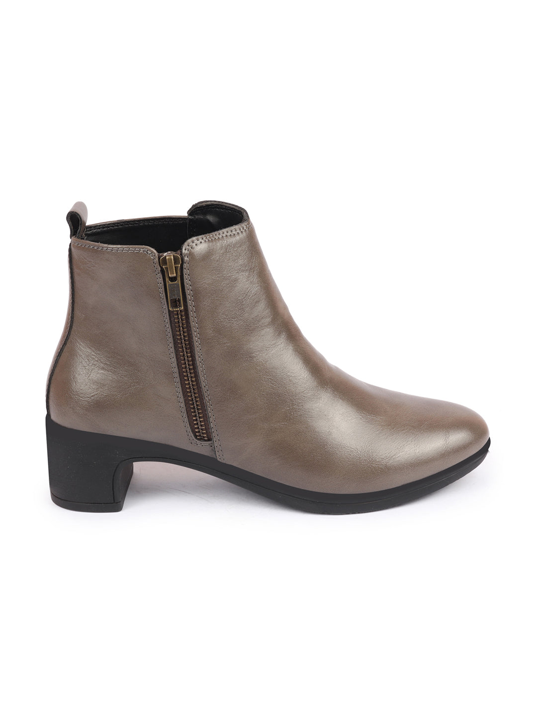 Shop Women Grey Mid Top Flared Heel Side Zipper Winter Classic Boots Online.