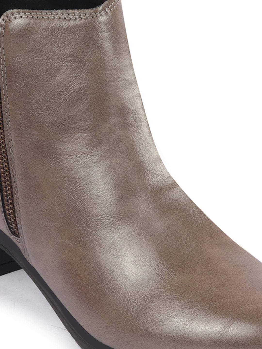 Shop Women Grey Mid Top Flared Heel Side Zipper Winter Classic Boots Online.