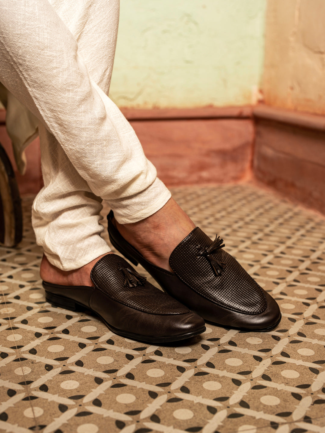 Shop Men Brown Back Open Tassle Leather Slip On Shoes Online