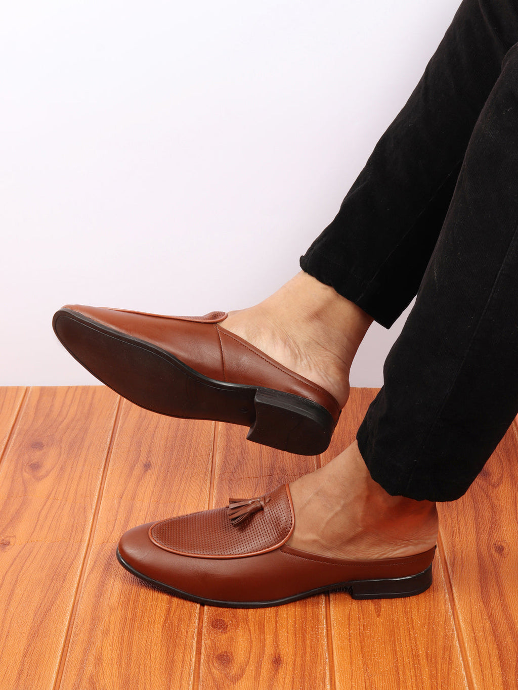 Shop Men Tan Back Open Tassle Leather Slip On Shoes Online – FAUSTO.in