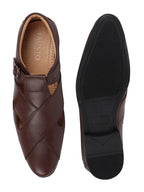 Shop Men Brown Peshawari Leather Sandals Online.