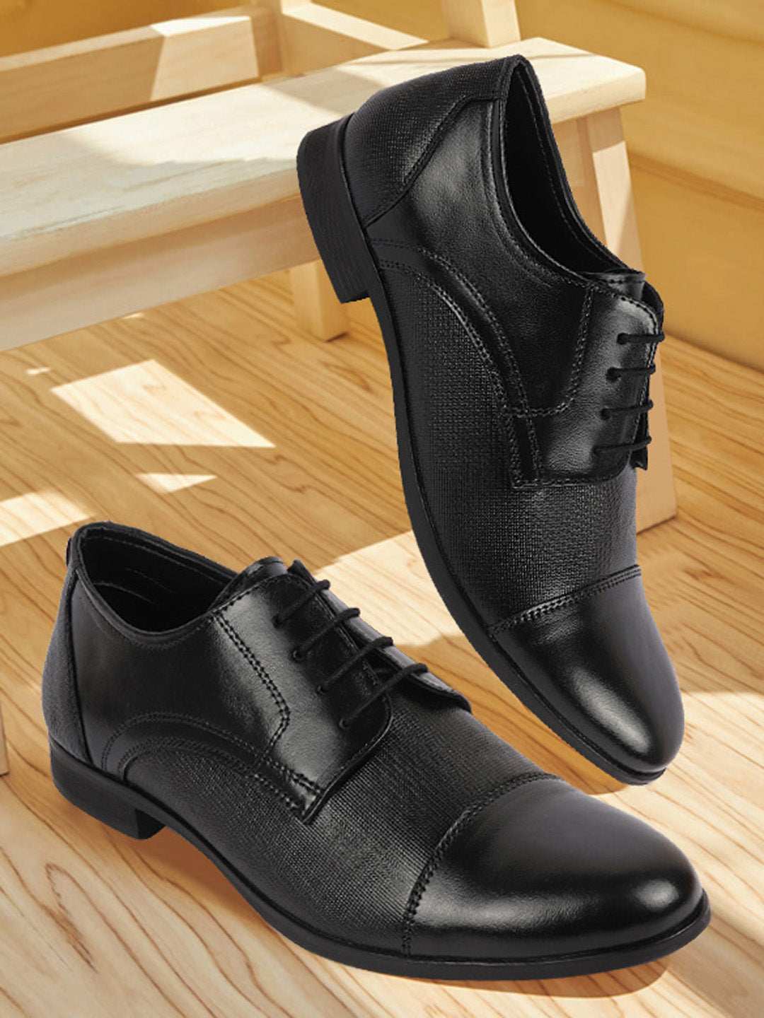 Shop Men Black Formal Office Textured Design Cap Toe Genuine Leather Lace Up Shoes Online.