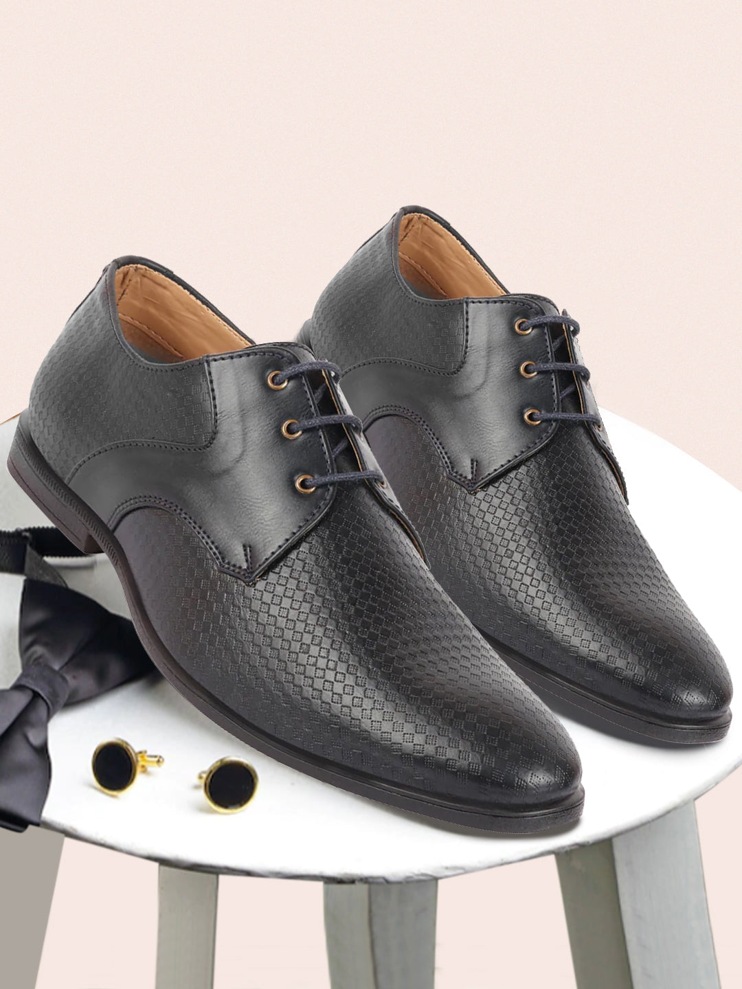 Shop Men Navy Blue Pattern Design Formal/Office Lace Up Shoes Online.