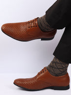 Shop Men Tan Knit Design Formal/Office Lace Up Shoes Online.